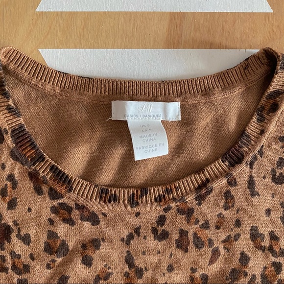 H&M Cheetah Print Short Sleeved Sweater - S - Picture 3 of 3